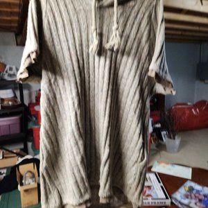Short Sleeve Long Sweater (One Size)